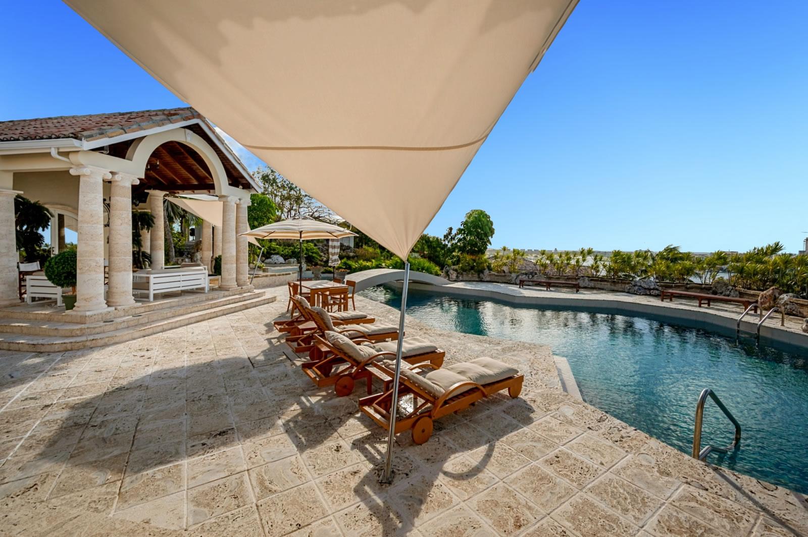 6 Bedroom Villa for Sale in St Martin — photo 3
