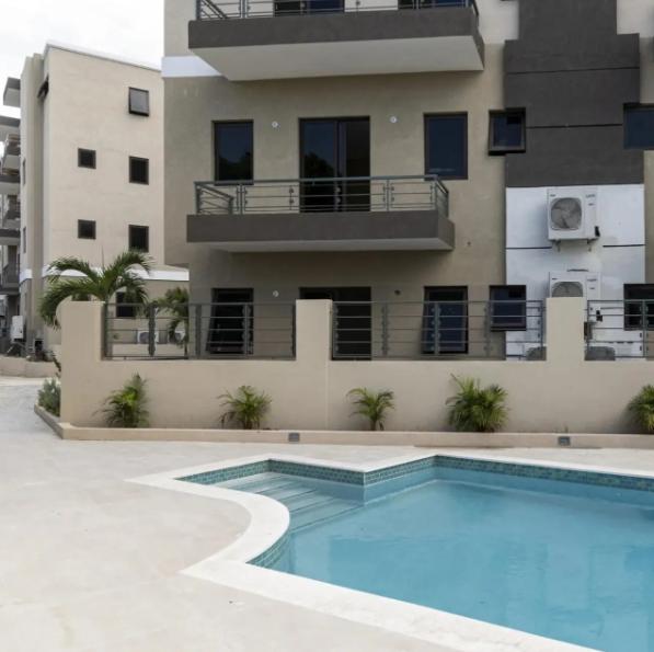 2 bedroom property for sale — Kingston 2BR Modern Central Condo — photo 3
