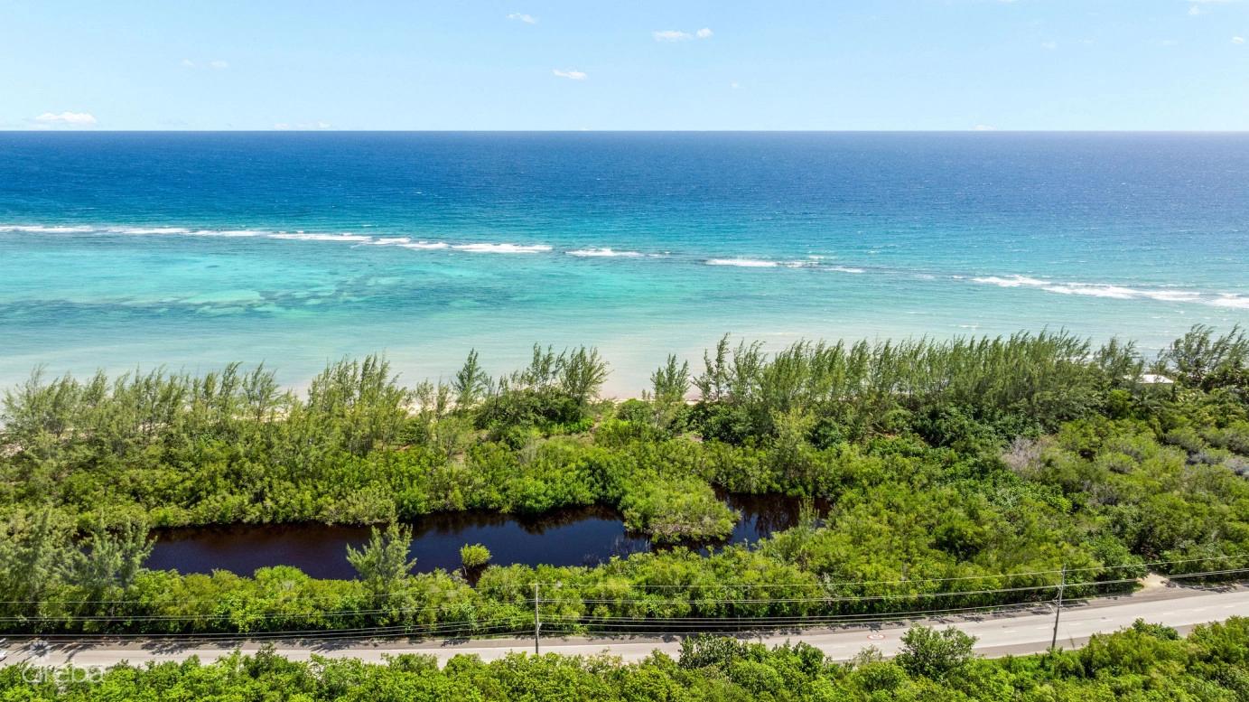 Breakers Beachfront Development Land in the Cayman Islands — photo 5