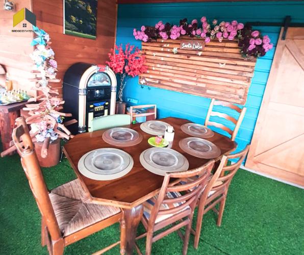 Santa Luisa Estate and Restaurant For Sale — photo 4