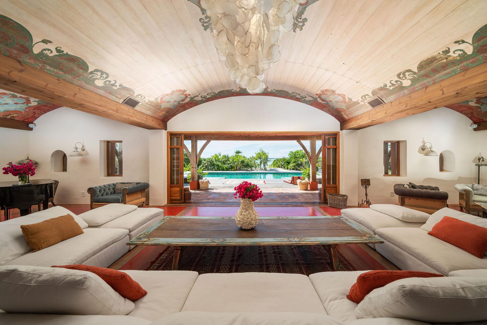 Little Norman's Cay, A Private Island For Sale in The Bahamas — photo 3