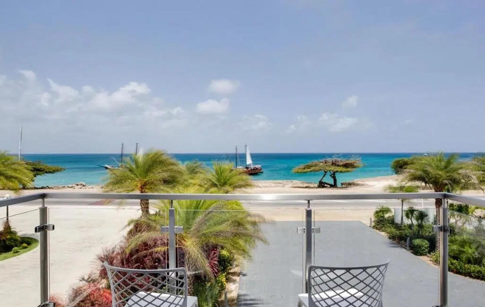 Beachfront Boutique Hotel for Sale, Noord, Aruba — photo 5