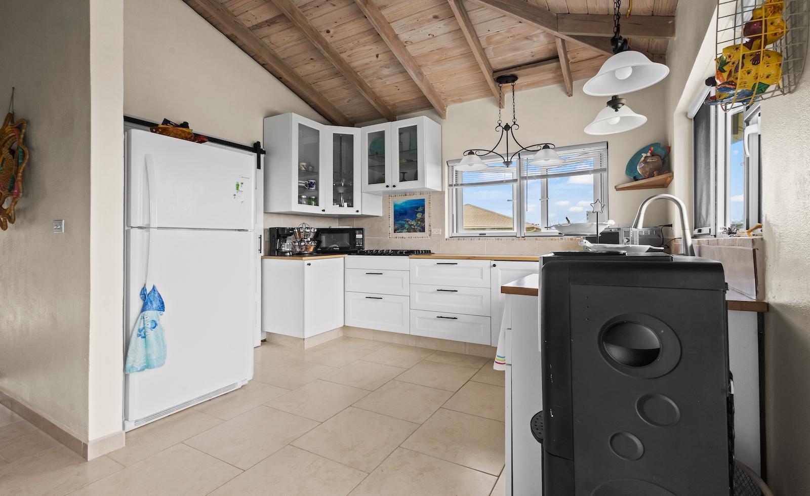 RAINBOW BAY HOME TWO LOTS — photo 3