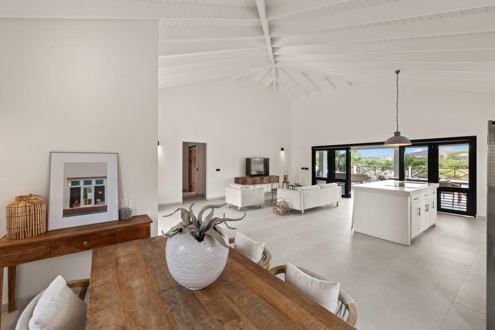 Blue Bay - Stylish 5-Bedroom Villa with Pool on the Golf Course — photo 4