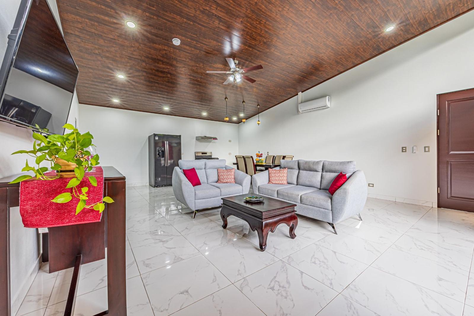 5 Bedroom Property for Sale, Uvita, Puntarenas, Costa Rica — photo 3