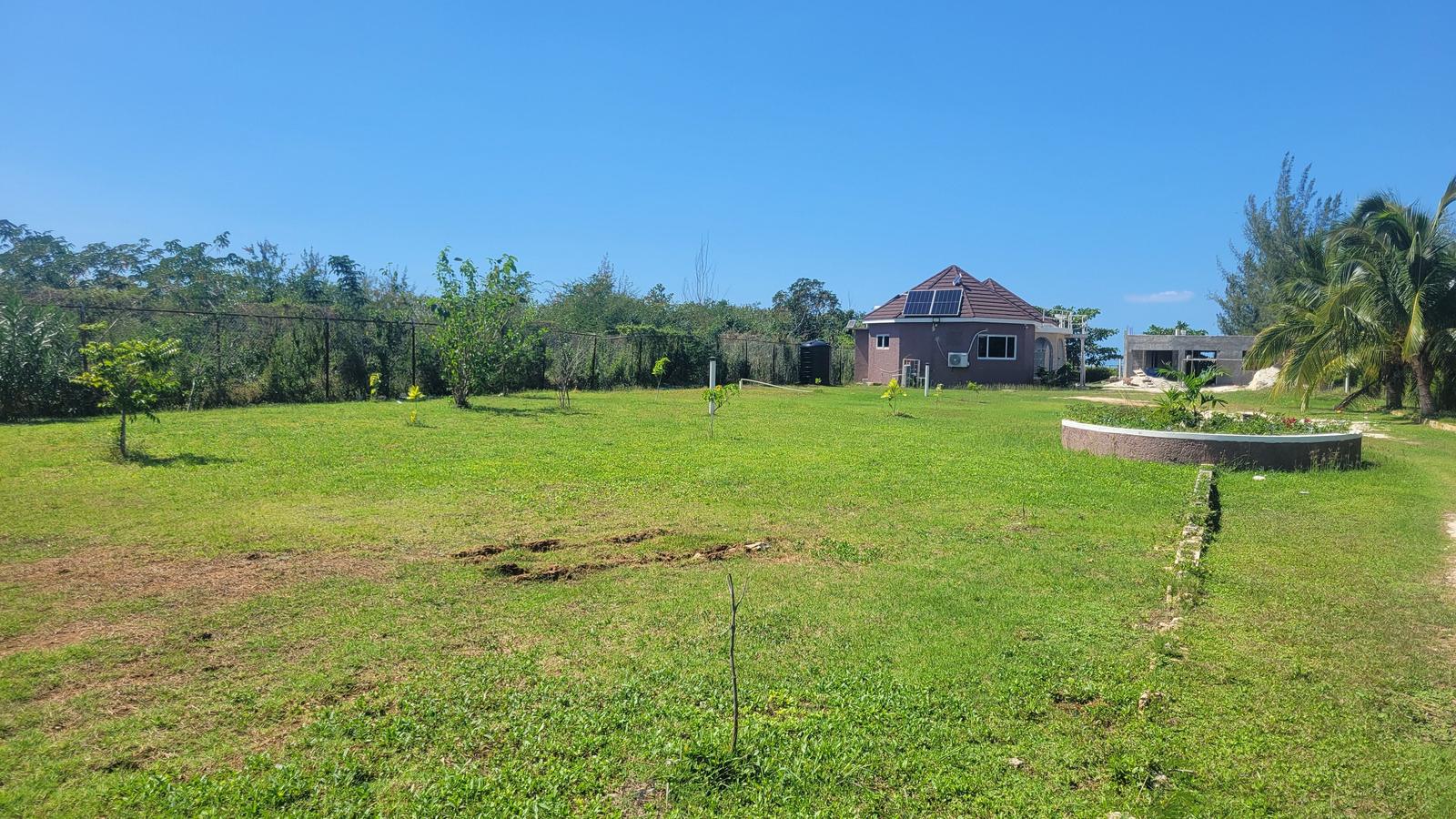 Beach Front Villa for Sale in Black River, St. Elizabeth — photo 3