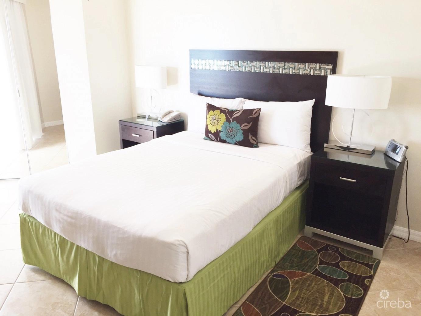 2 Bedroom Condo at Holiday Inn Resort - Fractional Ownership, Cayman Islands — photo 5
