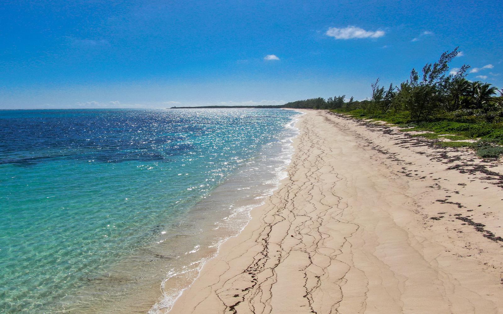 484 Acres Beachfront Land for Sale, Old Bight, Cat Island, Bahamas — photo 3