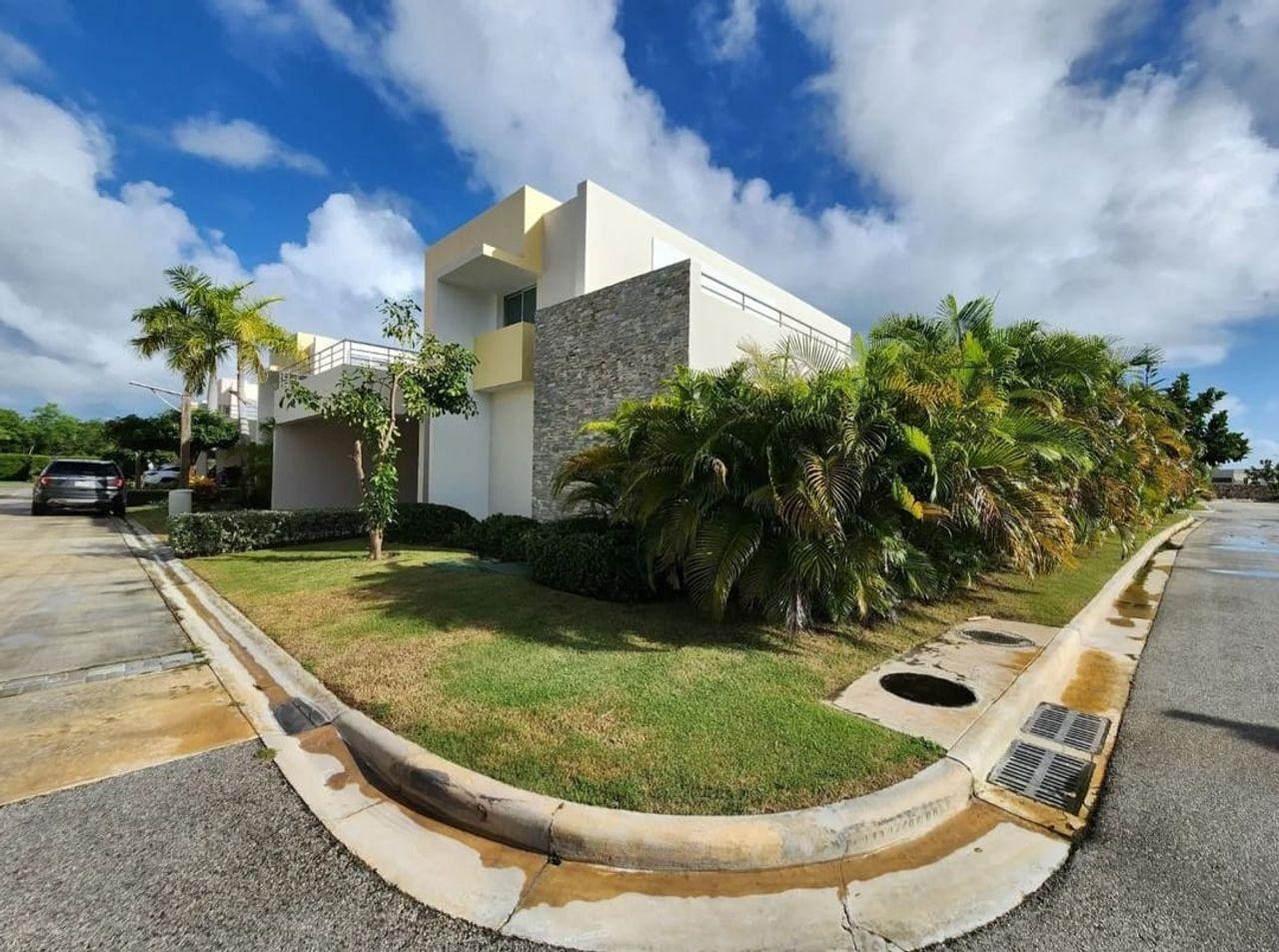 Stunning Move-in Ready Villa In The Center Of Bavaro — photo 2
