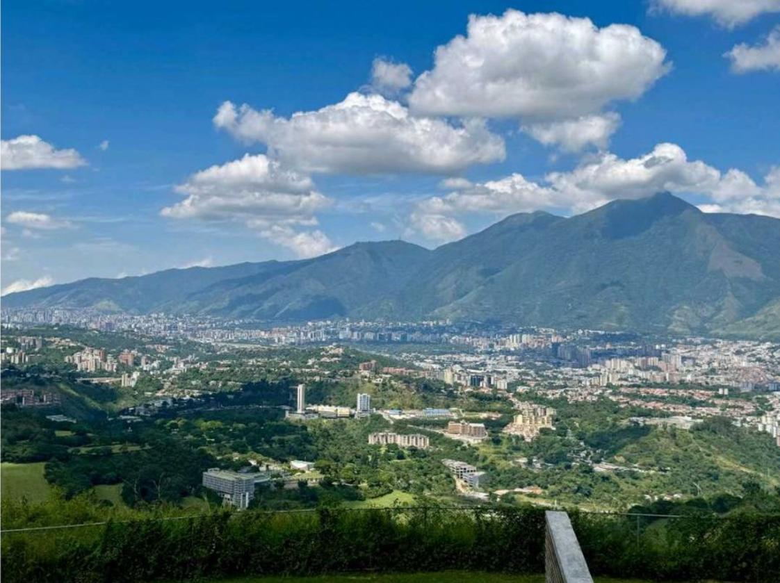 4 bedroom apartment for sale in Terrazas del Hatillo, Caracas — photo 4