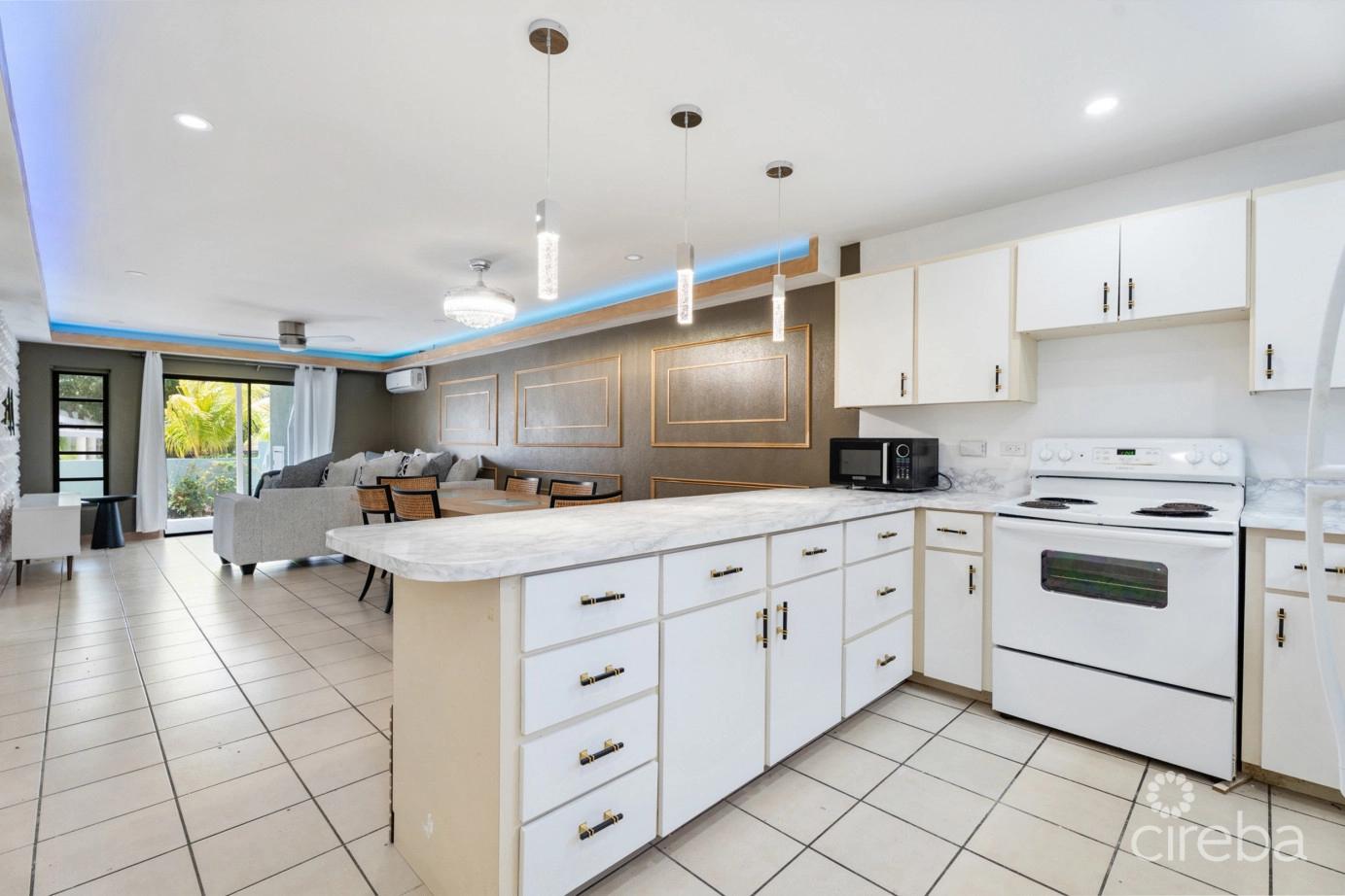 2-bedroom Bramblewood Apartment - West Bay — photo 2