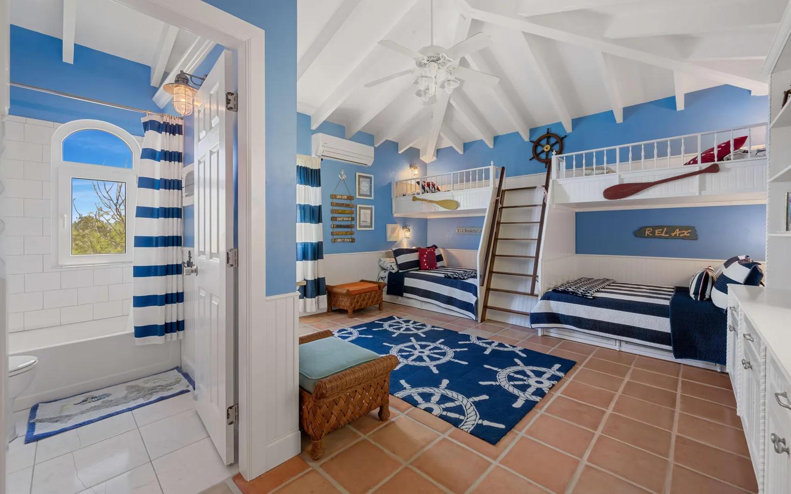 6-bedroom villa in St. Thomas with ocean view — photo 2