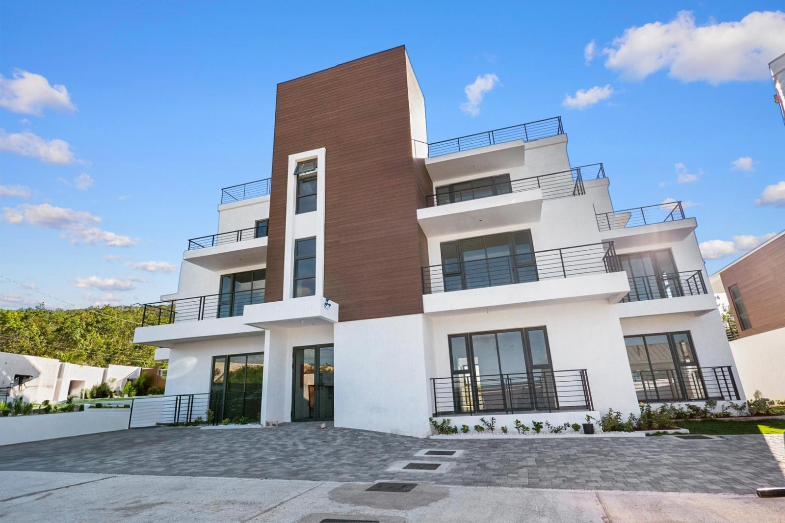 New 3 Bedroom Townhouse for Sale, Ironshore, Saint James, Jamaica — photo 1