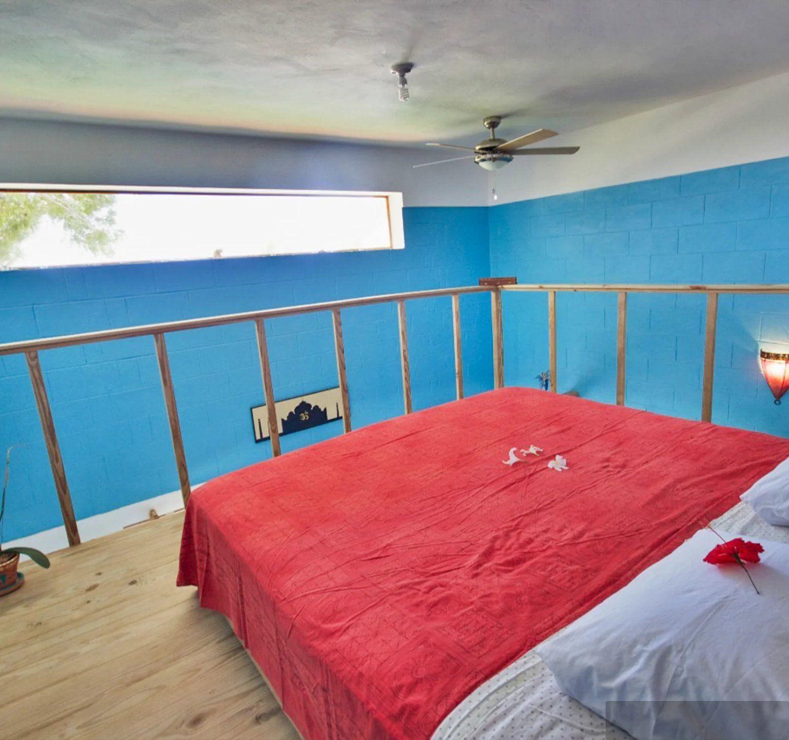 Commercial Hotel with Ocean Views — photo 3