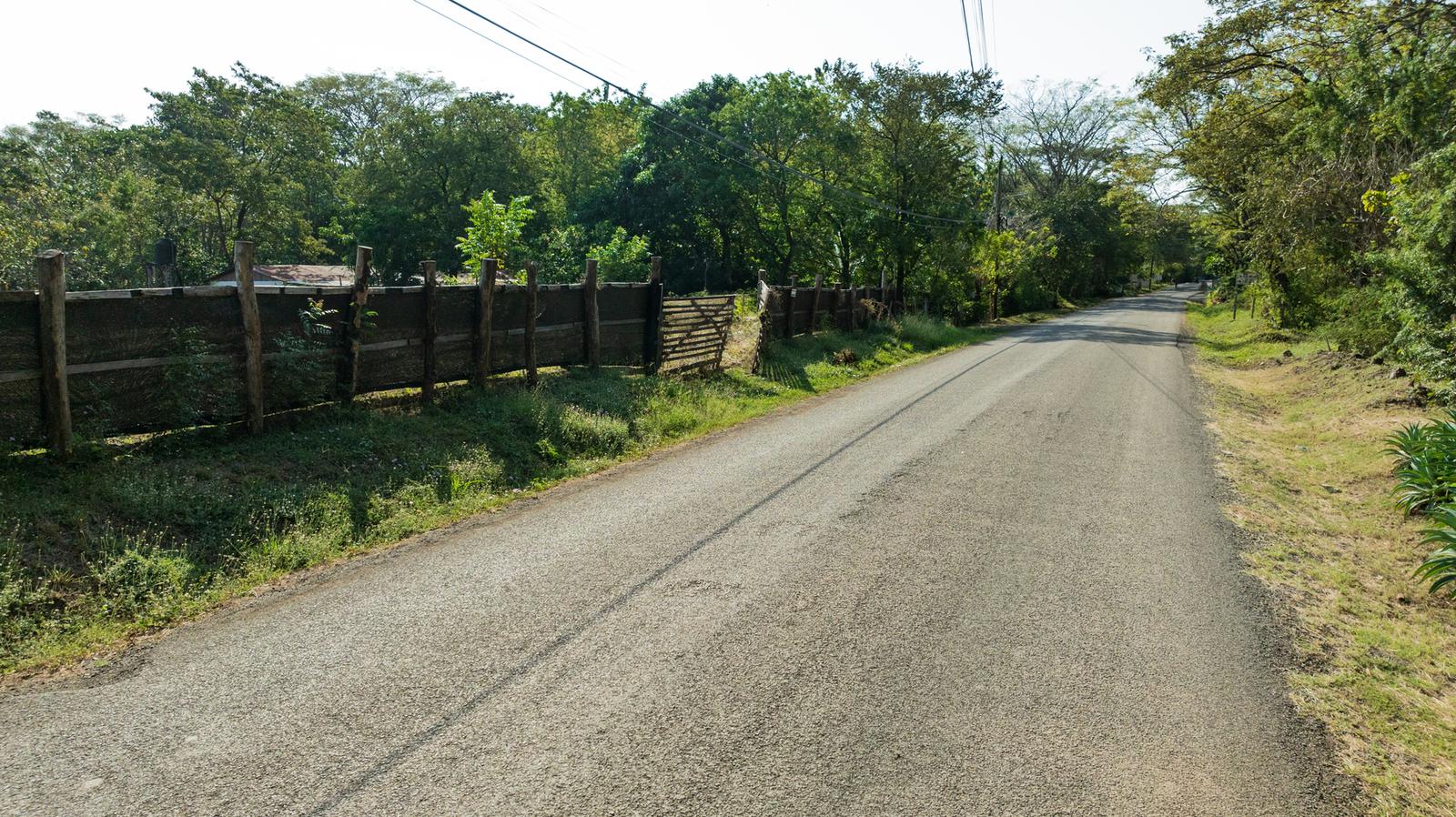 4,040 Sq M mixed use lot for sale in Avellanas, Guanacaste — photo 4