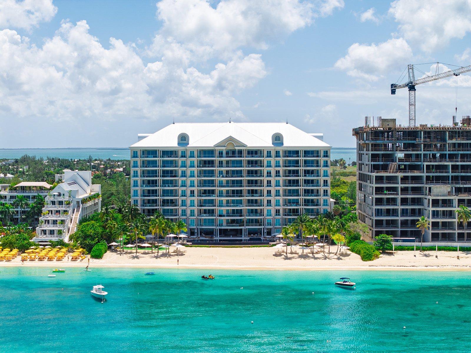 3 Bedroom Luxury Beachfront Residence 305 for Sale, The WaterColours, Seven Mile Beach, Grand Cayman — photo 2