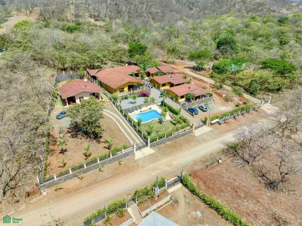 14 Bedroom Compound for Sale, Villareal, Tamarindo — photo 1