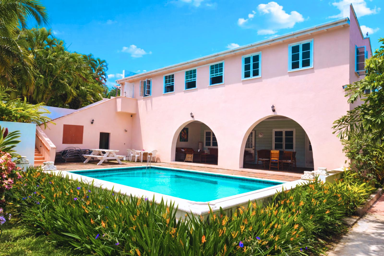 Luxury Island Home with Pool and Scenic Views in Rodney Bay — photo 1