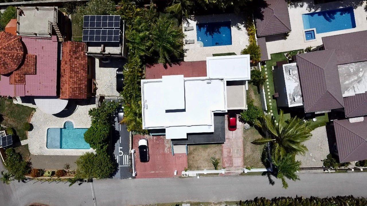 Spacious 4-bedroom villa in Sosúa with ocean views — photo 4