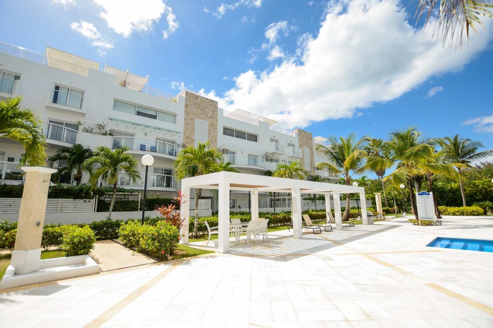 1 bedroom property for sale — photo 2