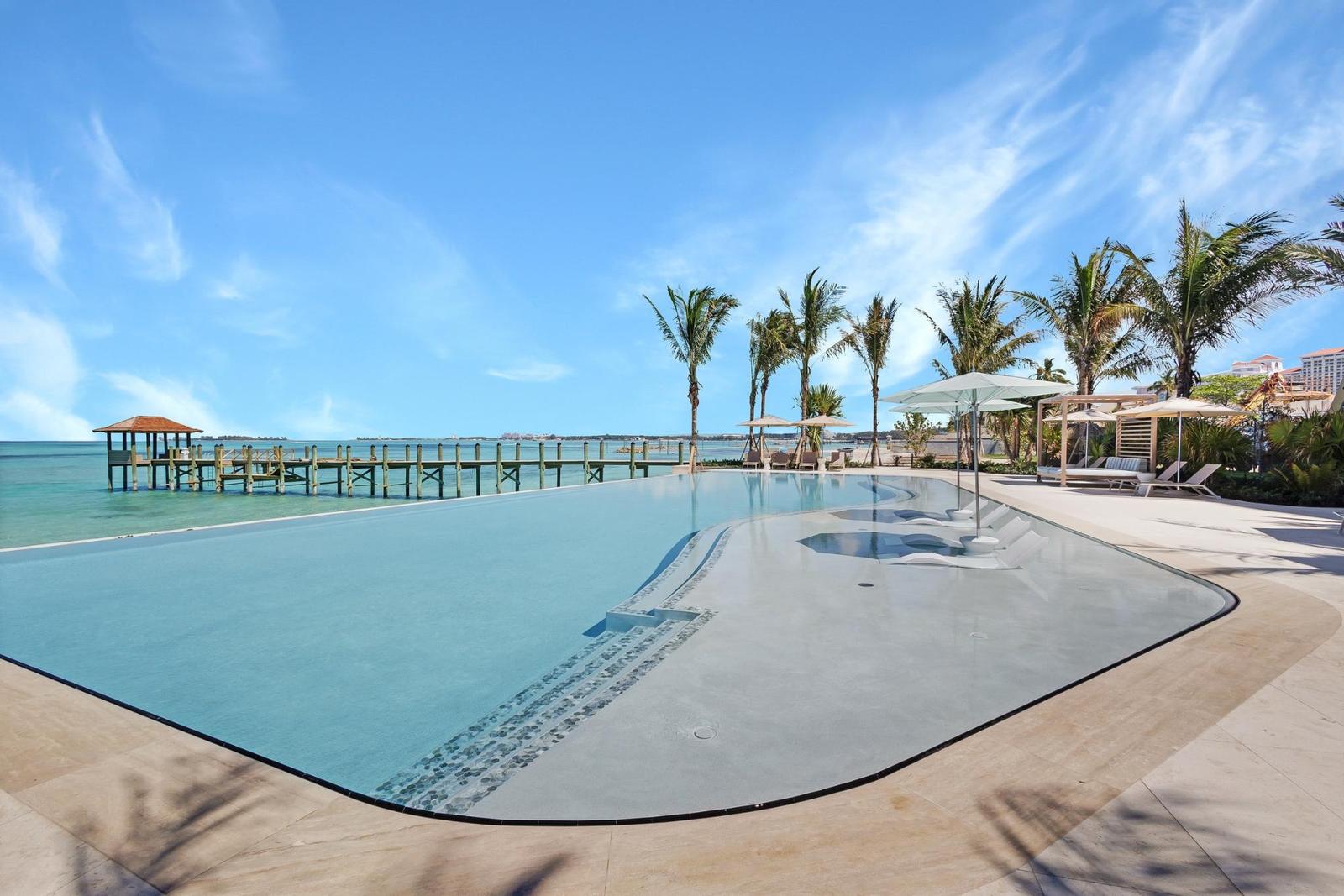 Aqualina Nassau, Bahamas / Luxury Beachfront Residences Near Baha Mar — photo 4
