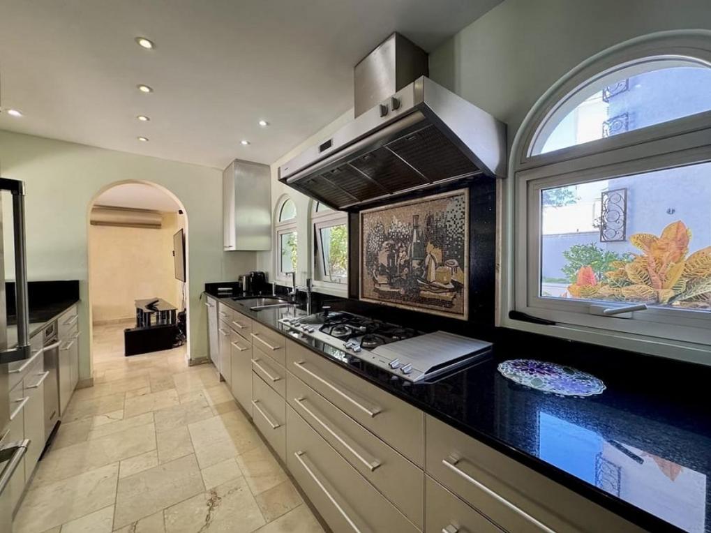 6 Amazon Road 6BR Villa in Point Pirouette — photo 5