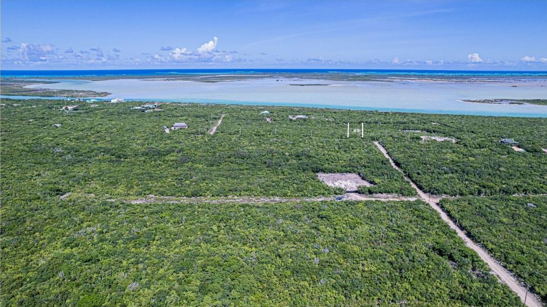 Bottle Creek 0.85 Acre Opportunity — photo 1