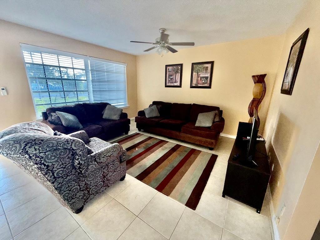2 bedroom Apartment for rent on FERRY HORSE LANE — photo 5