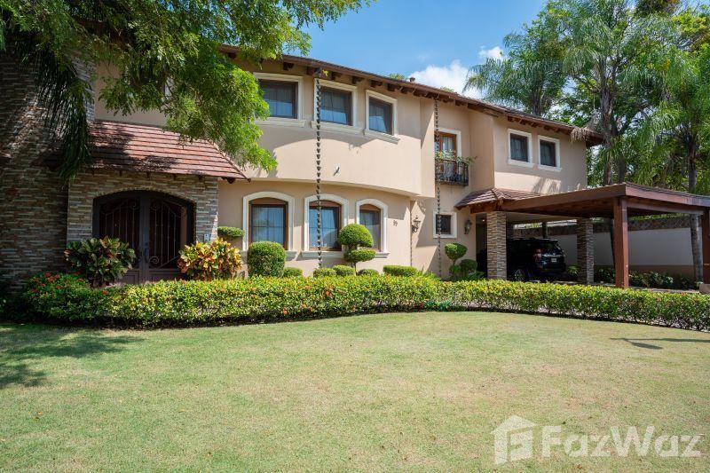 4 Bedroom House with Pool for Sale in Quintas Pontezuela — photo 2