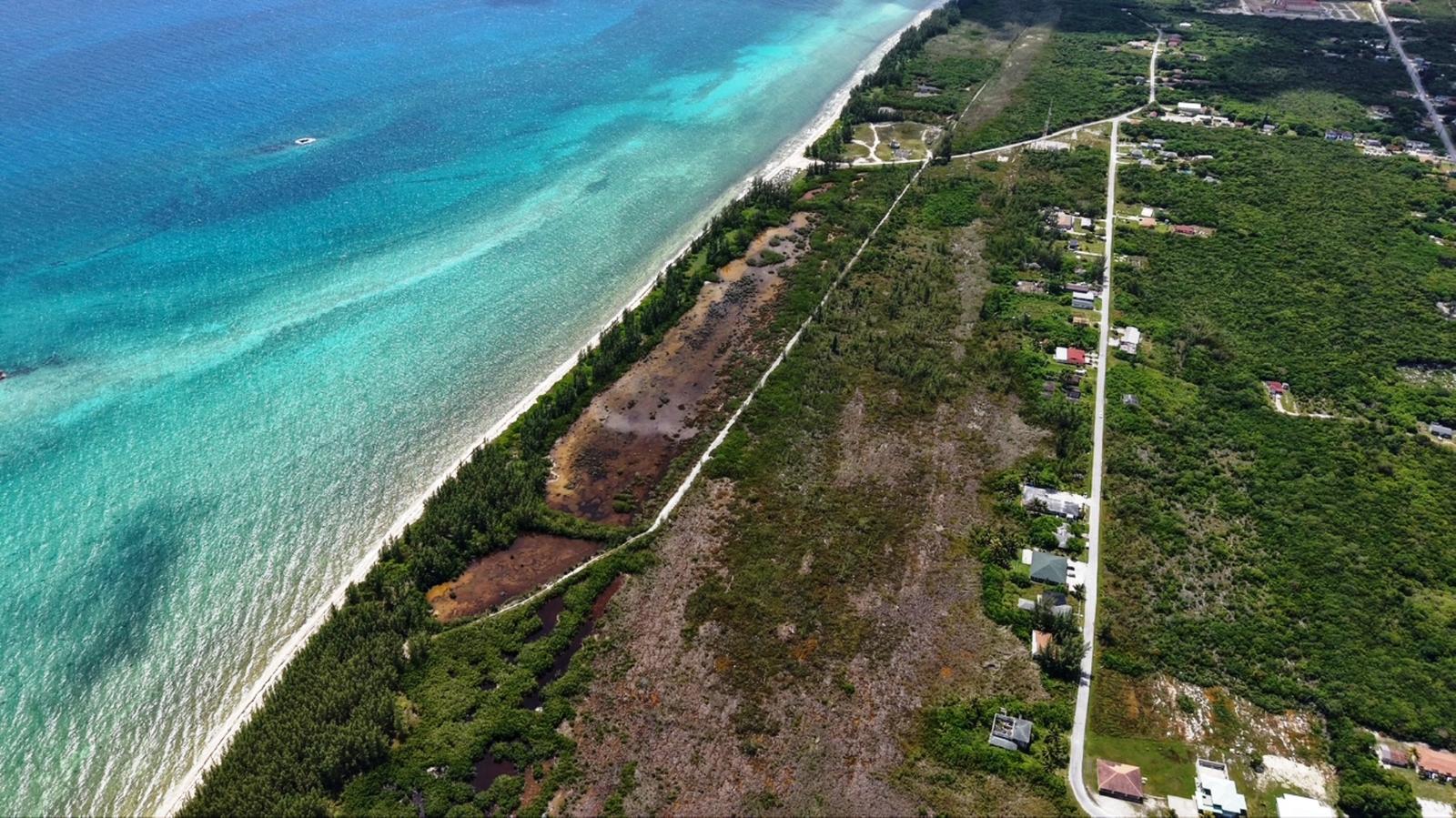 4.5 Acres Of Beachfront Land for Sale in Holmes Rock, Bahamas — photo 3