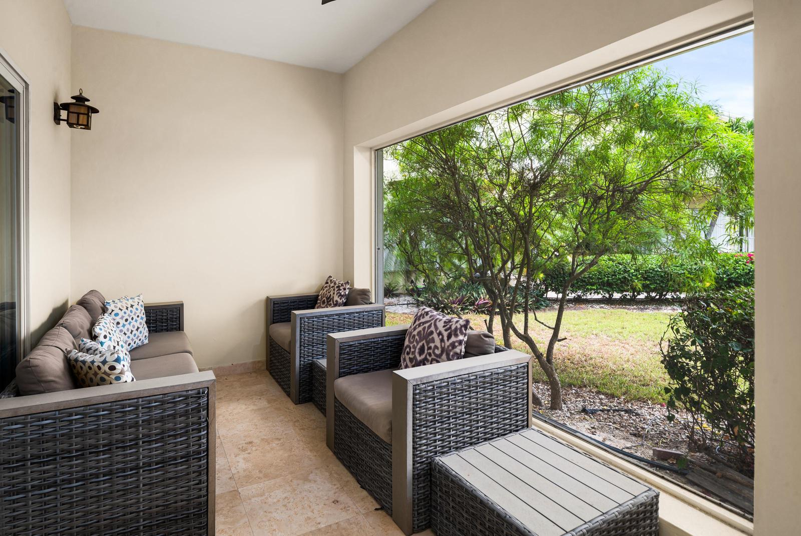 2 Bedroom Townhome for Sale, Palmyra, Grace Bay, Providenciales, Turks & Caicos — photo 4