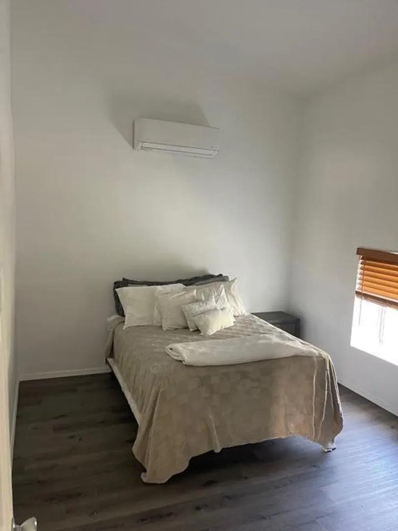 2 Bed 2 Bath Apartment in Frydenhoj Rh — photo 4