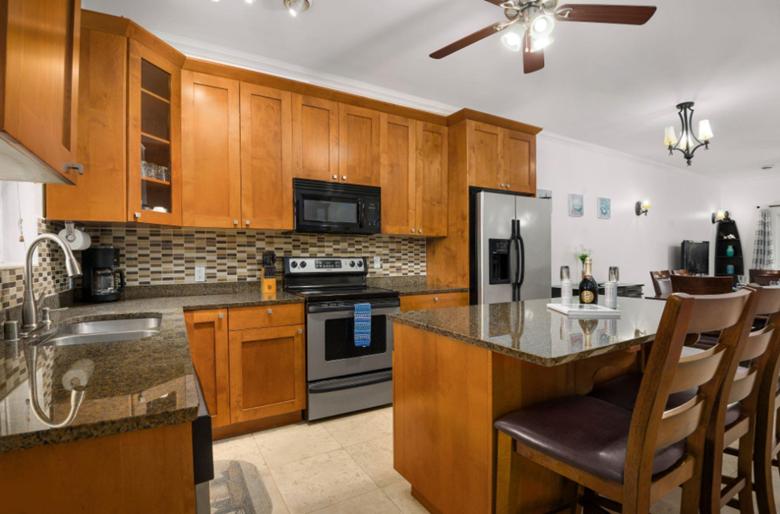 2 bedroom Palmyra Townhome in Grace Bay — photo 4