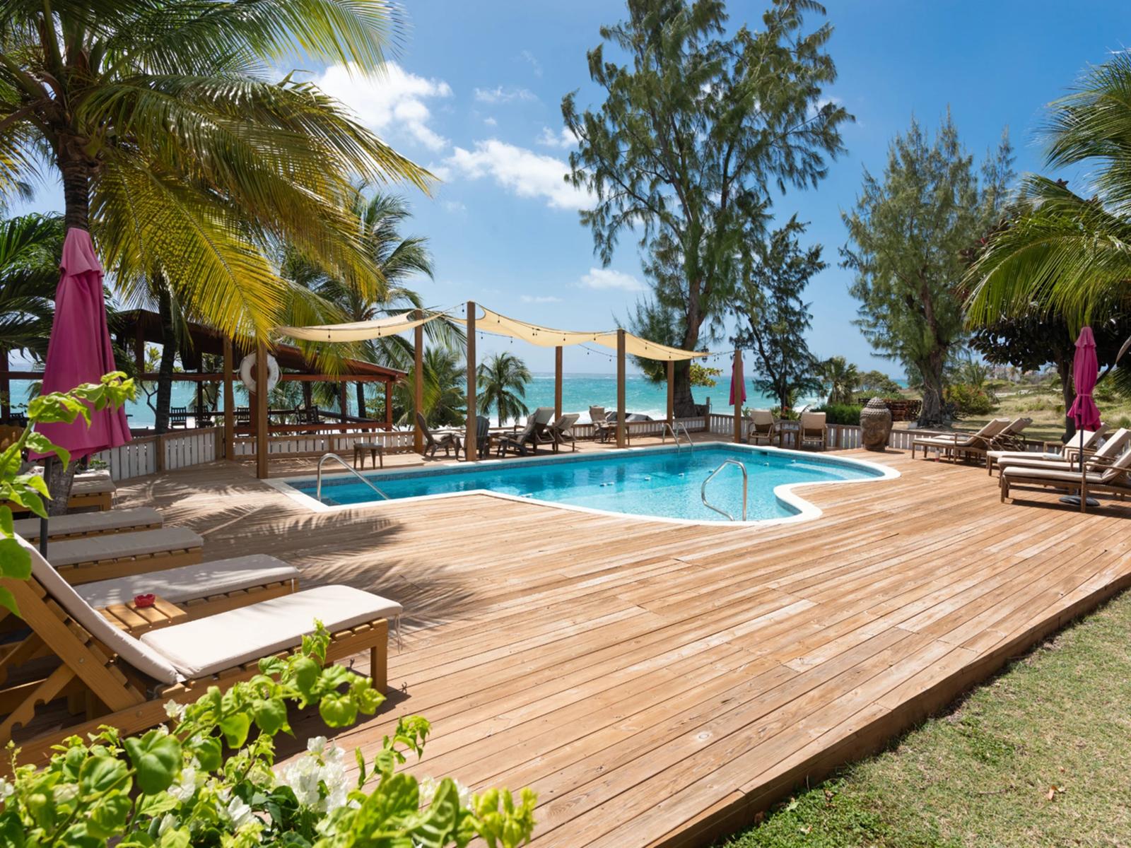 Surfers Bay Boutique Hotel, Restaurant & Bar for Sale in Christ Church, Barbados — photo 4