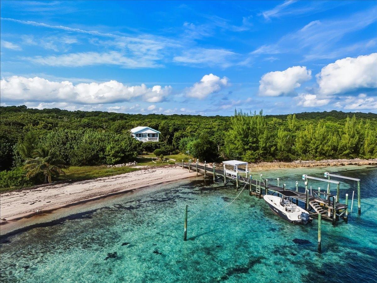VILLA SAPODILLA LUBBER’S in Abaco Islands, The Bahamas — photo 1
