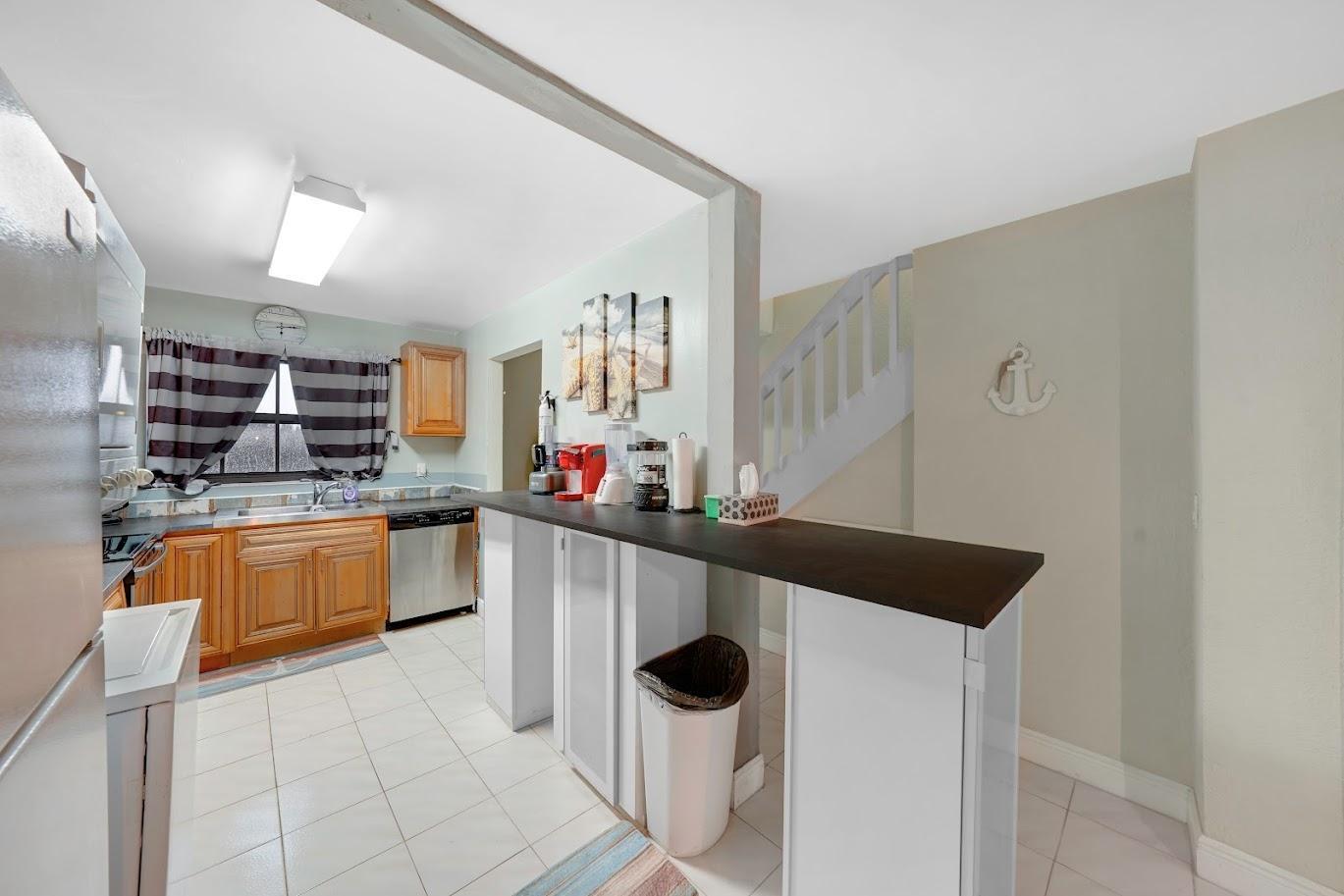 CANNES VILLAGE CONDOMINIU — photo 3