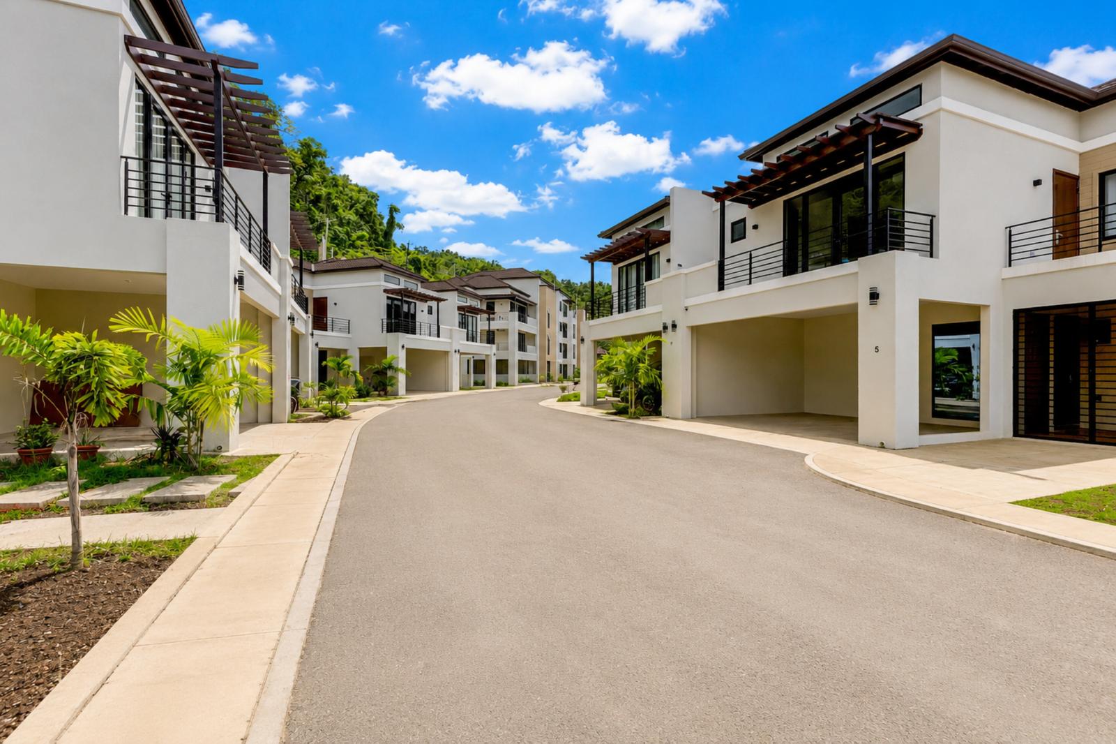 2 Bedroom Condo for Sale in Diamond Ridge, Kingston, Jamaica — photo 2