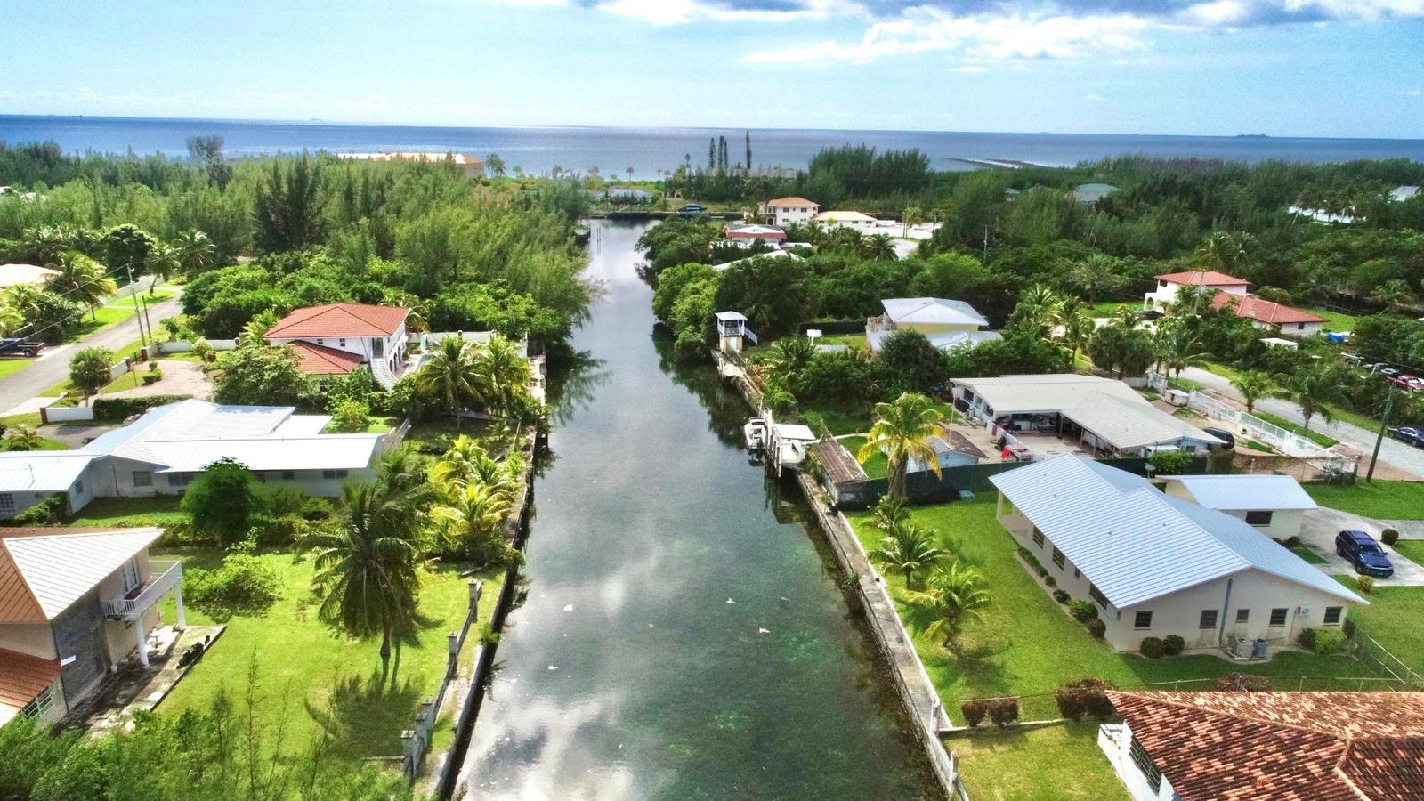 4 bedroom Residence for sale - 47 BAMBOO CAY, Grand Bahama — photo 1