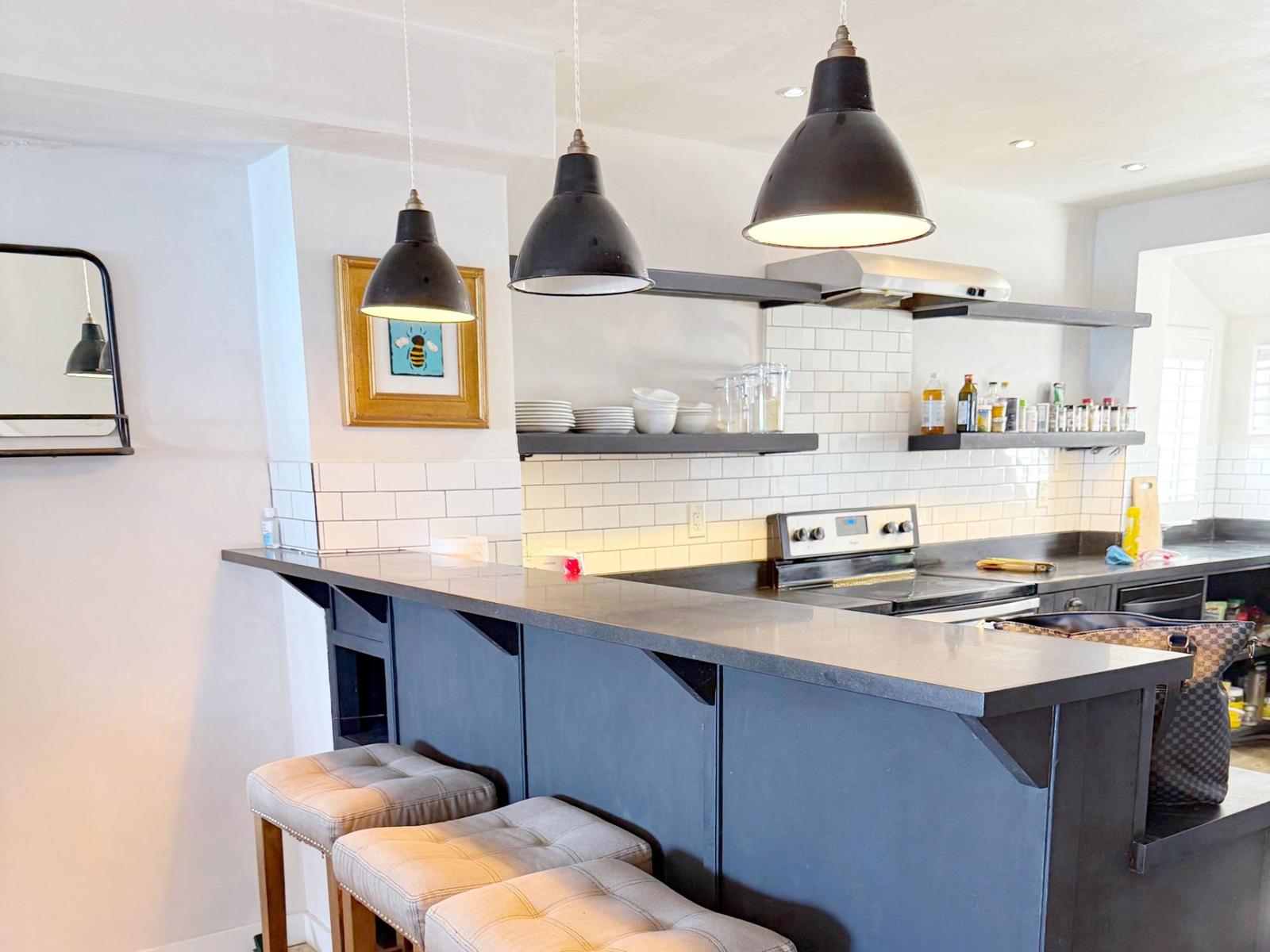 Delaporte Point 3 Bedroom Apartment for Sale — photo 4