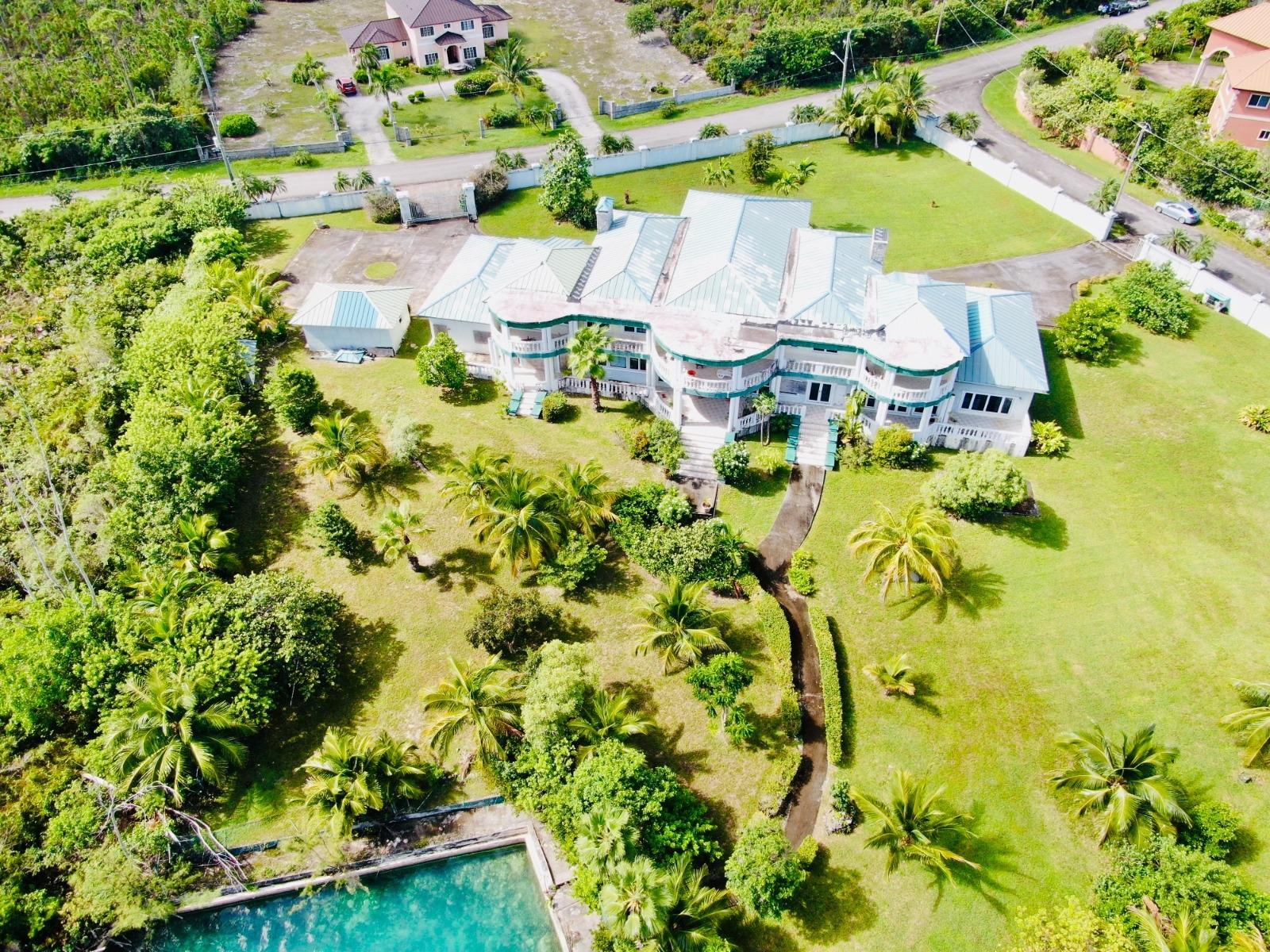 7 Bedroom Waterfront Residence for Sale — photo 3