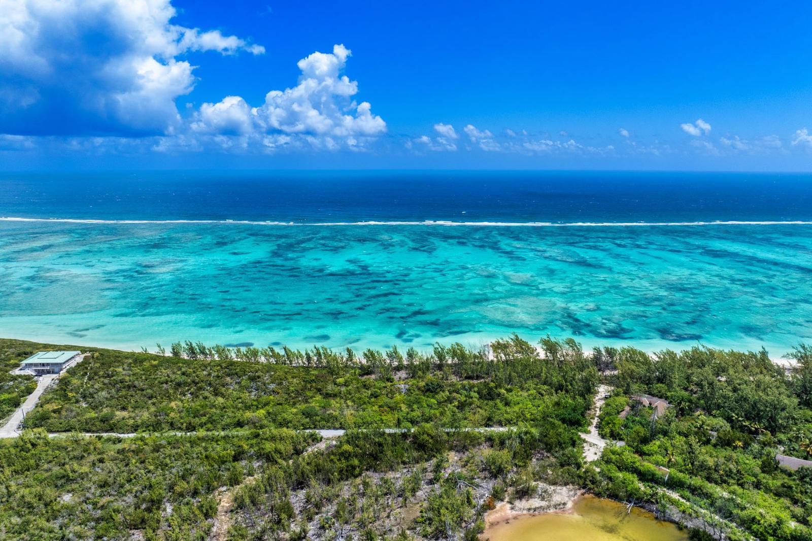 Development Beachfront Land North Caicos - 1.83 Acres - 470 Feet Frontage — photo 3