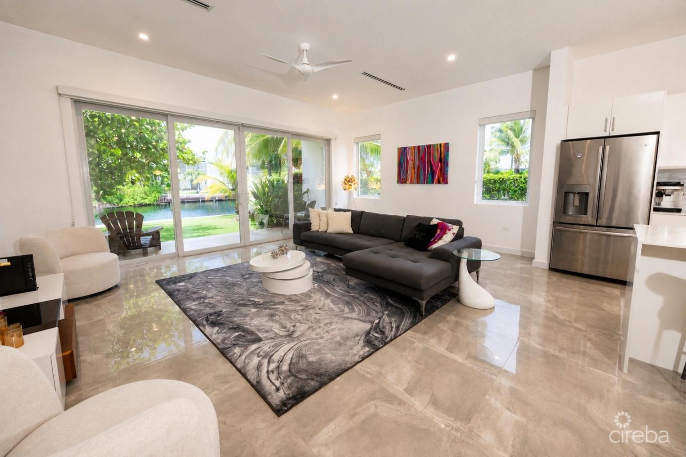 Twenty40 #16 Luxury Canalfront End Unit Townhome — photo 4