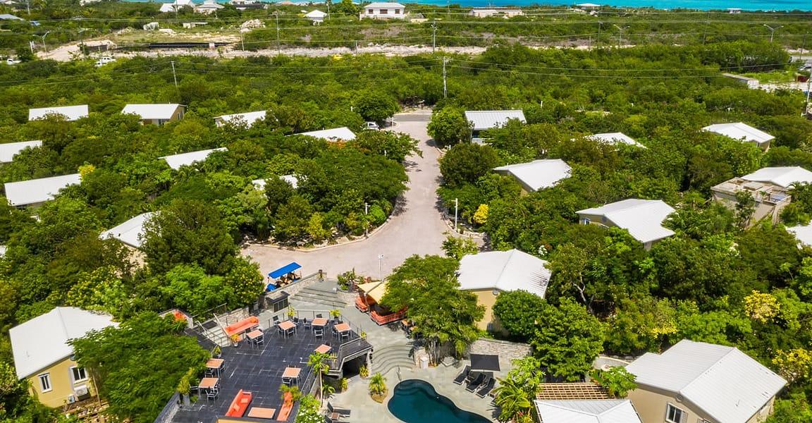 Turnkey Condo Resort for Sale, Providenciales, Turks & Caicos — photo 1