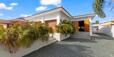 Renovated Modern 3-bedroom Home with private pool in Brakkeput, Curaçao — photo 1