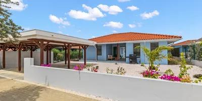 3 bedroom home for rent in Schelpwijk, Curaçao — photo 1
