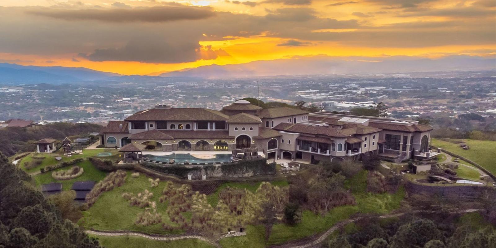 8 Bedroom Luxury House for Sale, Villa Real, Santa Ana, Costa Rica — photo 2