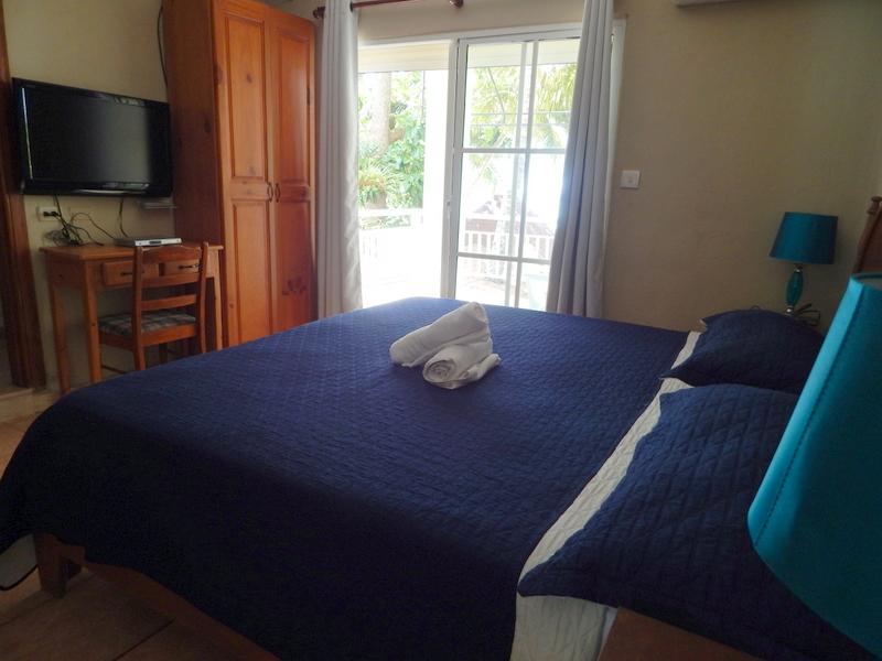 Beach Front Hotel In Boca Chica For Sale Perfect For Investors. — photo 5
