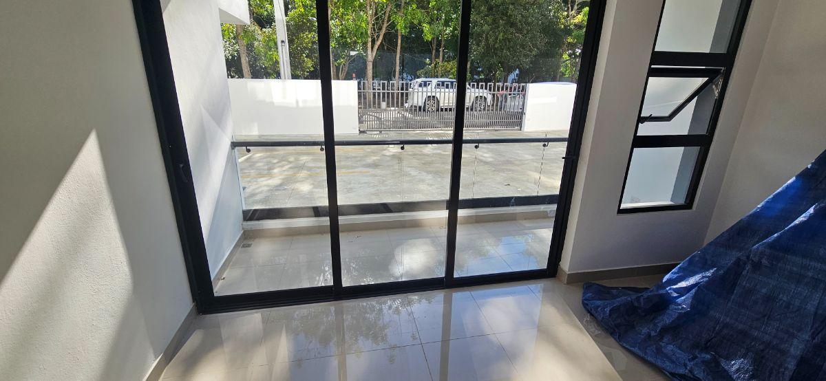 3 bedroom property for sale — photo 3