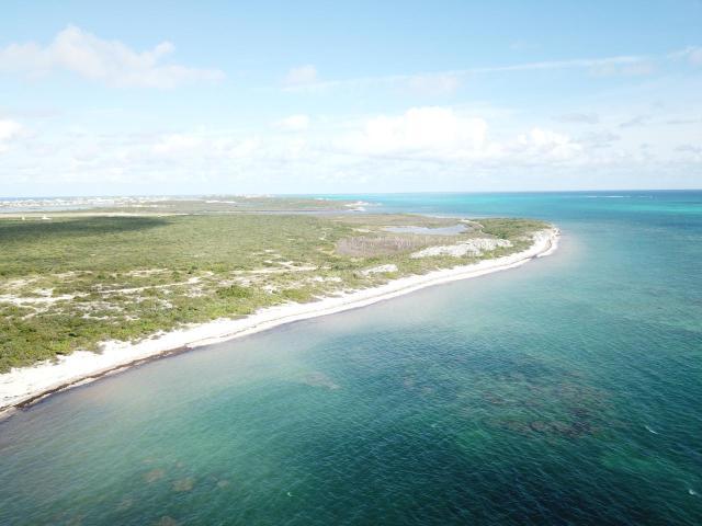 161 Acres Oceanfront Land for Sale in Grand Turk, Turks and Caicos Islands — photo 5