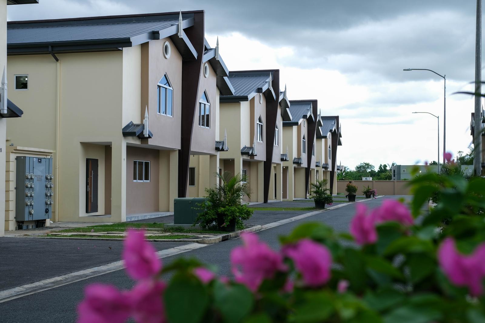 New Elegant Corner Unit Duplex Residence Minutes Away From The Piarco International Airport — photo 4
